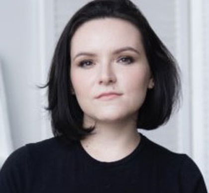 Юлия Азарова