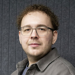 Антон Новиков