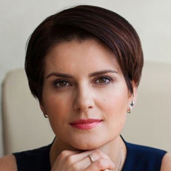 Ева Озерова