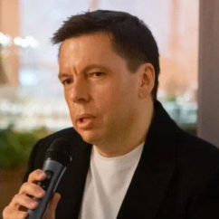 Илья Муратов