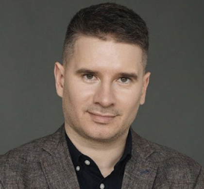 Дмитрий Уханов