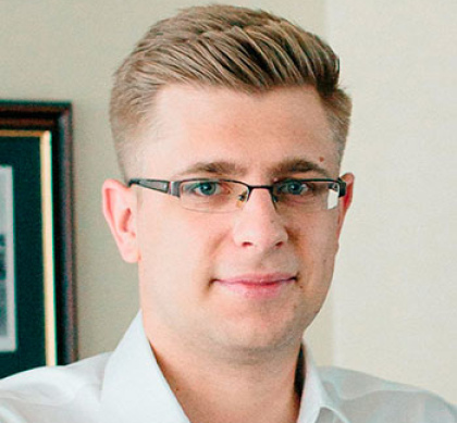Дмитрий Лазарев