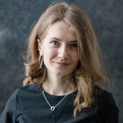 Алена Жукова
