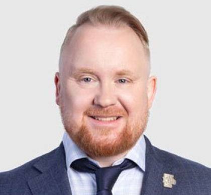 Денис Соломатин