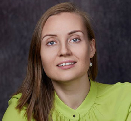 Анна Зверева