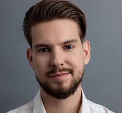 Владимир Медников