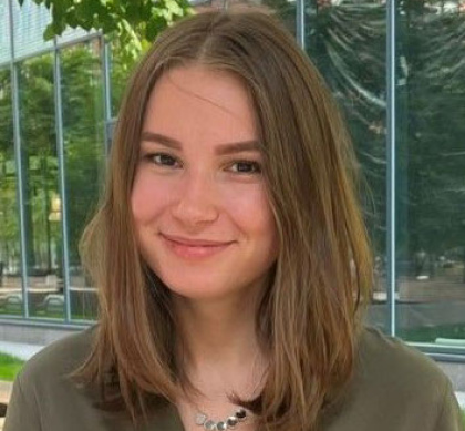Арина Писцова