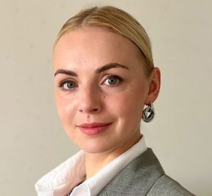 Анна Громова