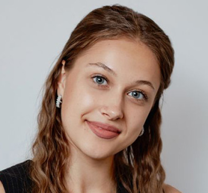 Александра Легащева