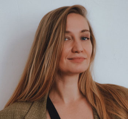 Анна Иванова