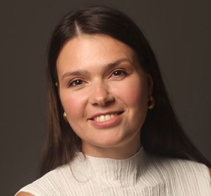 Юлия Весенёва