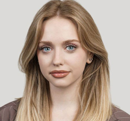 Юлия Романова