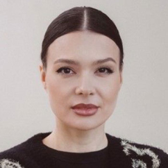 Юлия Весенёва