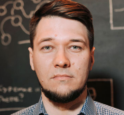 Арсений Уланов