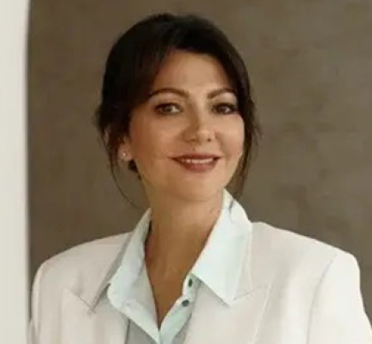 Альбина Искакова
