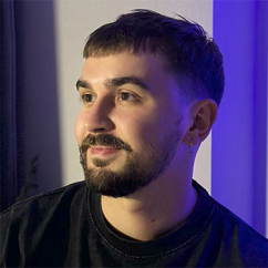 Максим Власкин