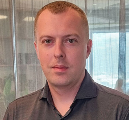 Андрей Попов