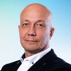 Денис Титов