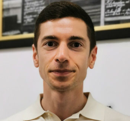 Роман Варка