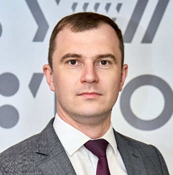 Максим Иванников